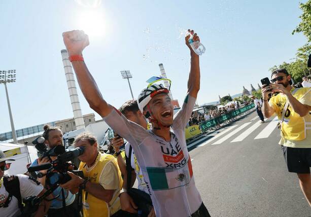 Isaac del Toro gana en su primera participación en el Tour de Francia / Reuters