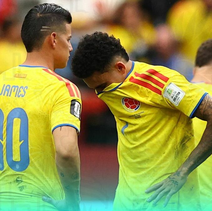 Luis Díaz y James Rodríguez lamentan su suerte ante Suiza. (Foto: Reuters)
