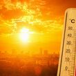 Durante una onda de calor, las temperaturas elevadas persisten tanto de día como de noche. Foto: ChatGPT