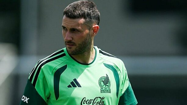 Santi Giménez aspira a ser el referente en ataque de la Selección Mexicana (FOTO: X @Santgimenez_)
