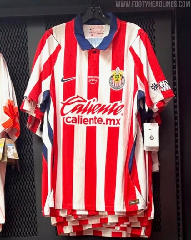 Chivas jersey local con Nike (Footy Headlines)