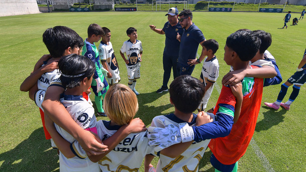 Los entrenadores son fundamentales en la formación de los  jugadores. (Foto: Imago7)