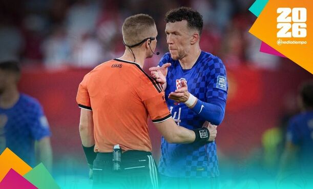 Jugadores de Croacia reclamaron al árbitro. (Foto: Mexsport)