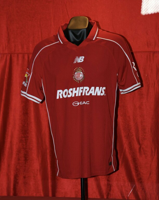 Nueva playera del Toluca (@TolucaFC)