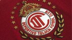 Escudo del Toluca en la nueva camiseta (@TolucaFC)