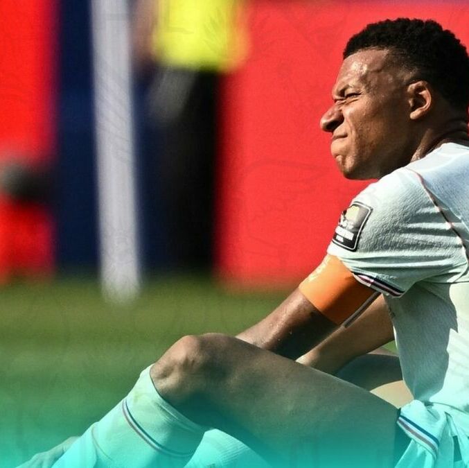 Kylian Mbappé salió lesionado ante Marruecos (Reuters)