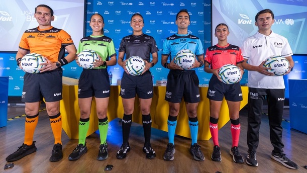 Uniformes de los árbitros para el AP2026 (Imago7)