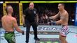 McGregor se lesionó en el inicio de la pelea ante Holloway (Captura de video)