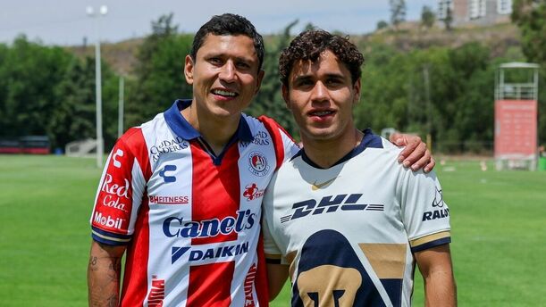 El Cata Domínguez y su hijo coincidieron en las canchas (Fotografía: Imago 7)