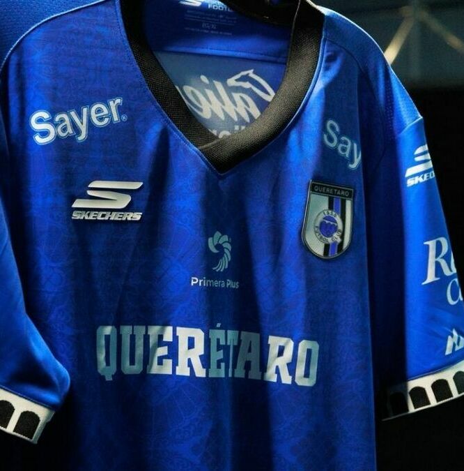 Querétaro presentó sus nuevos uniformes para la Temporada 2026-2026 (Fotografía: X @Club_Queretaro)