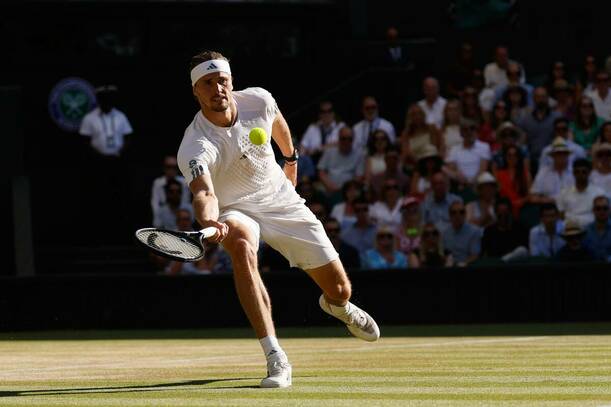 Zverev fue perdiendo ritmo con el paso de los sets / Reuters