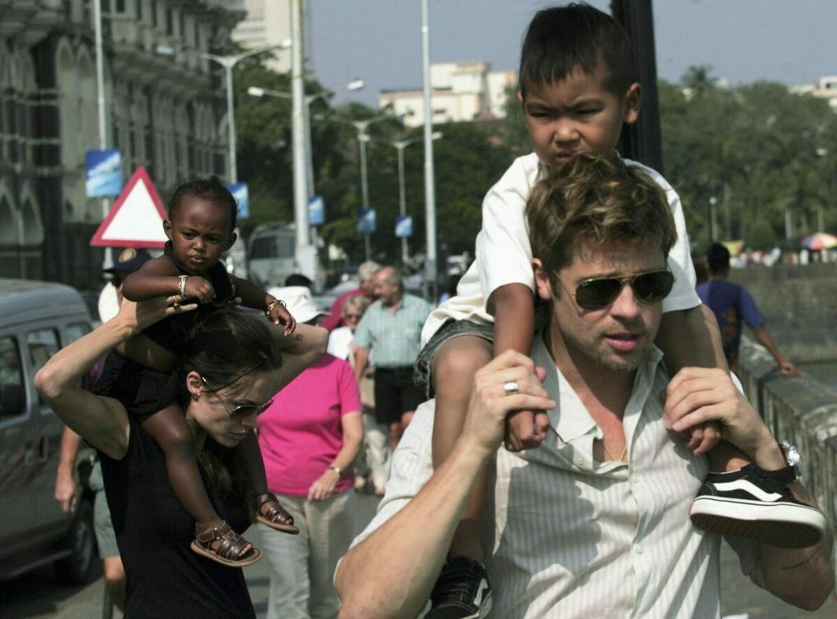 Angelina Jolie y Brad Pitt adoptaron a Zahara y Maddox a mediados de los 00's. (Reuters)