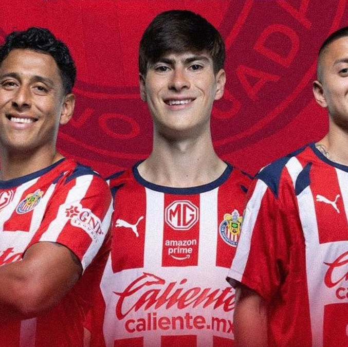 Los seleccionados de Chivas ya reportaron con el club tras el Mundial (Facebook @Chivas)
