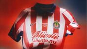 Chivas lanzó su nuevo uniforme en redes sociales. (Foto: Chivas)