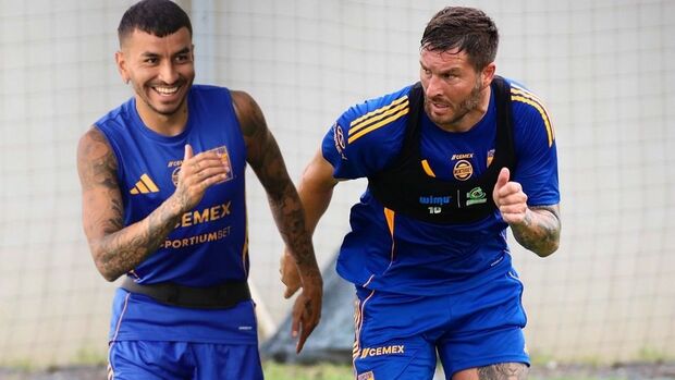 Correa y Gignac se han estado entendiendo bien en la ofensiva. (Foto: Tigres)