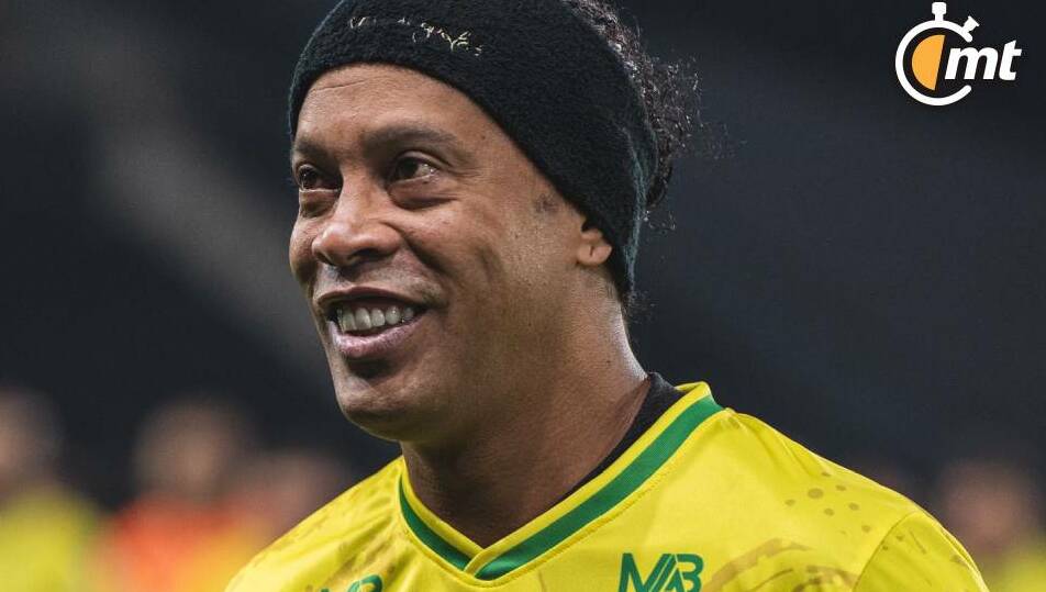 Ronaldinho, previo a un juego de leyendas (@AngersSCO)