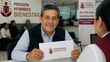 Los nuevos beneficiarios del Programa Hombres Bienestar ya comenzaron a recibir el apoyo tras la entrega de tarjetas. Foto: ChatGPT