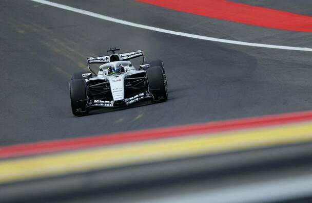 Checo Pérez se quedó lejos en la PL2 / Reuters
