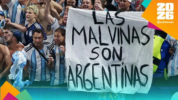 Los argentinos utilizaron pancarta con la frase "Las Malvinas son argentinas". (Foto: Reuters)