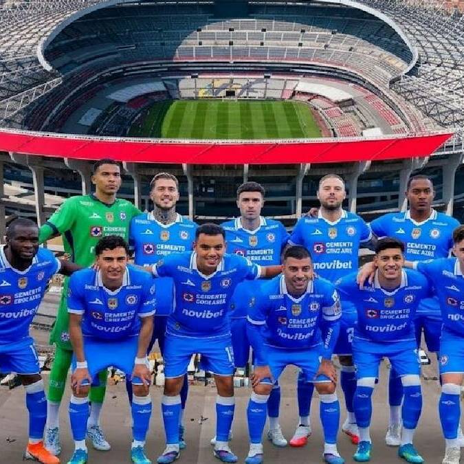 Cruz Azul ha tenido cuatro mudanzas en dos años y medio / Mexsport