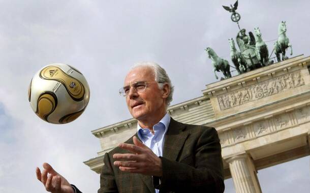 Franz Beckenbauer, leyenda del futbol mundial (EFE)