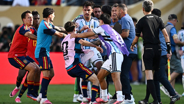 Leandro Paredes fue el que acabó más caliente tras la Final. (Foto: Reuters)