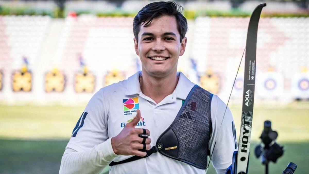 Matías Grande consigue oro en Copa del Mundo de Tiro con Arco (@conadeoficial)