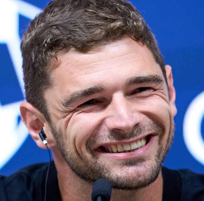 Hugo Cuypers lució sonriente en la presentación. (Foto: Mexsport)