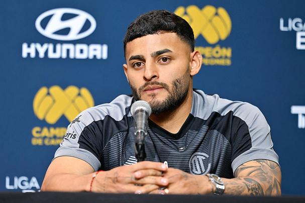 Alexis Vega estuvo en la conferencia previa al Campeón de Campeones. (Foto: Imago7)