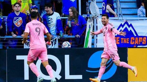 Lionel Messi se echó el equipo al hombro (Reuters)