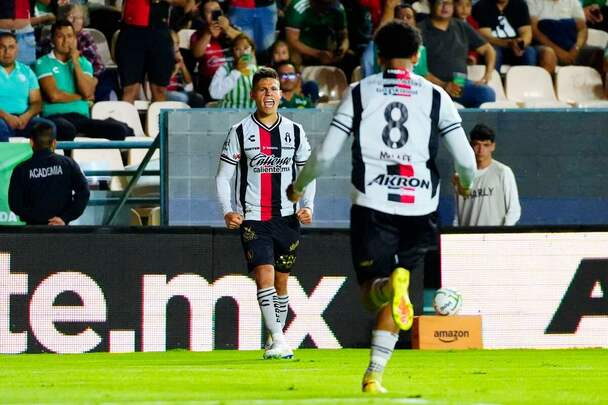 Ponchito González le anotó al León (Imago7)