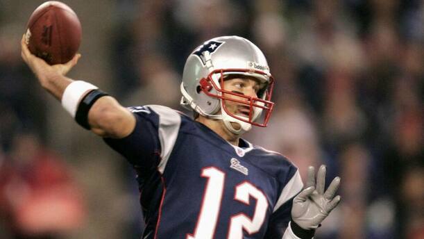 Tom Brady con los Patriots, el equipo que lo hizo leyenda (Reuters)