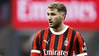 Santiago Gimenez durante un juego con el Milan (Mexsport)
