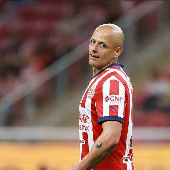 Chicharito respondió a quienes lo criticaron por sus declaraciones respecto a Chivas (Fotografía: Imago 7)
