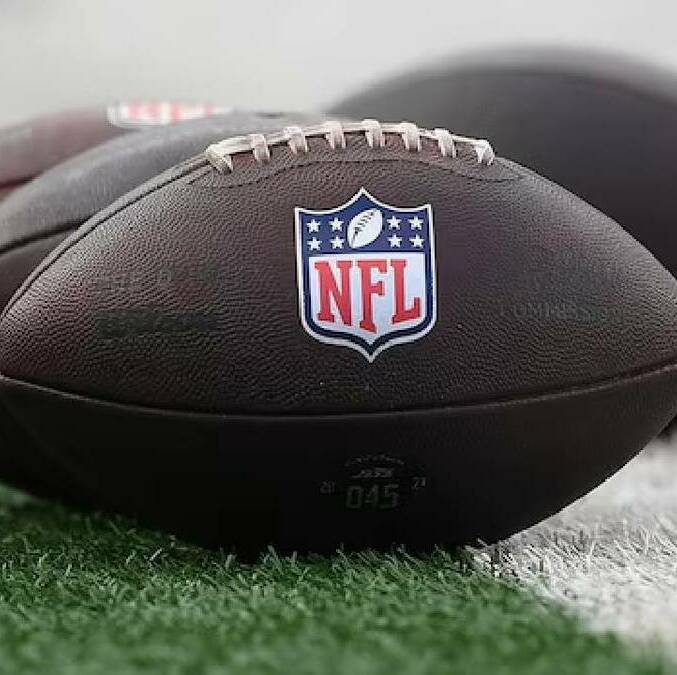 Exjugador estrella de la NFL revela que fue diagnosticado con Parkinson de inicio temprano a sus 49 años. FOTO: Reuters