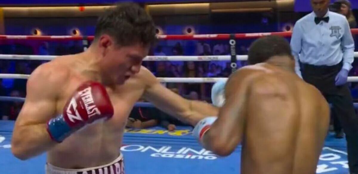 William Zepeda venció a Lamont Roach (Especial)