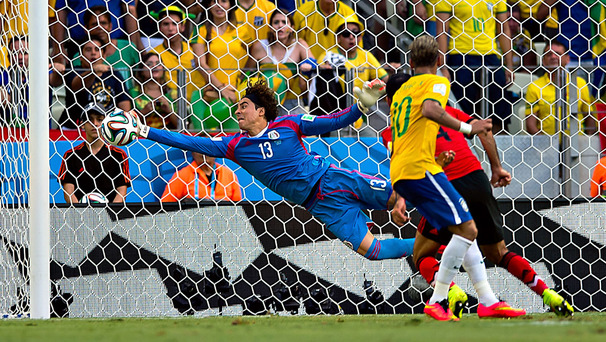 La atajada de Ochoa a Neymar será siempre recordada. (Foto: Mexsport)