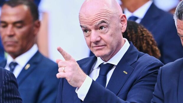 Infantino está convencido de que su plan es lo mejor. (Foto: Mexsport)