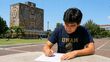 La UNAM aplicará un examen de control a un grupo de aspirantes tras detectar irregularidades en el proceso de admisión. Foto: ChatGPT