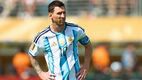 Messi ayuda a Madrid en su tragedia. (foto: Mexsport)