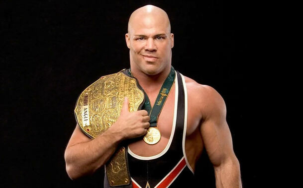 Kurt Angle vive un infierno tras su retiro.
