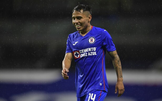 Misael Domínguez se ha convertido en uno de los revulsivo del estratega del Cruz Azul. FOTO: Mexsport.