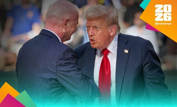 Trump con Infantino hablando de futbol. (Foto: Mexsport)