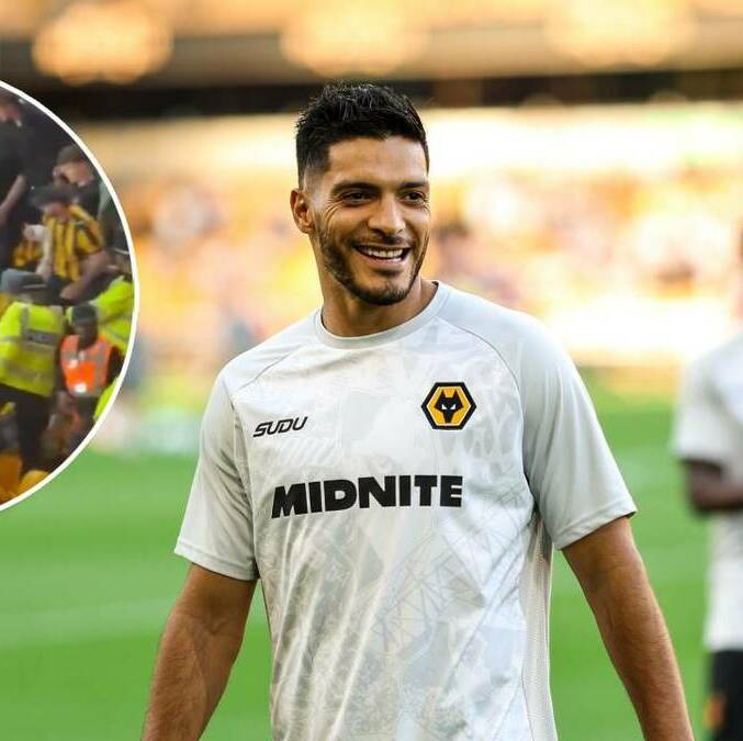 Un grupo de aficionados de Port Vale protagonizaron una monumental bronca en el duelo contra los Wolves. FOTO: @Wolves / Captura