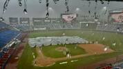 El inicio del primer juego de los Playoffs se tuvo que retrasar (@SultanesOficial)