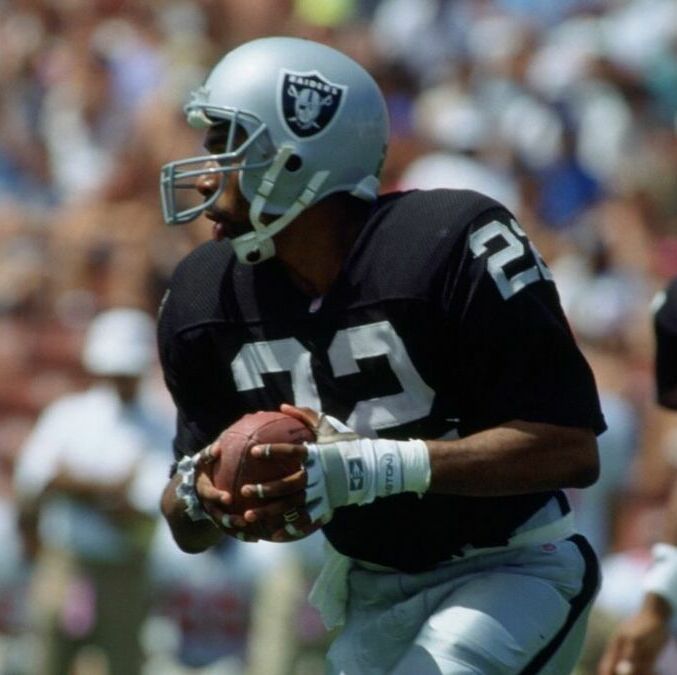 Roger Craig ingresa al Salón de la Fama de la NFL en la Clase 2026 (Fotografía: Raiders)