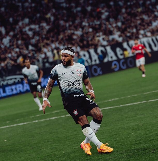 Memphis Depay estaría cerca de salir del Corinthians (Foto: X)