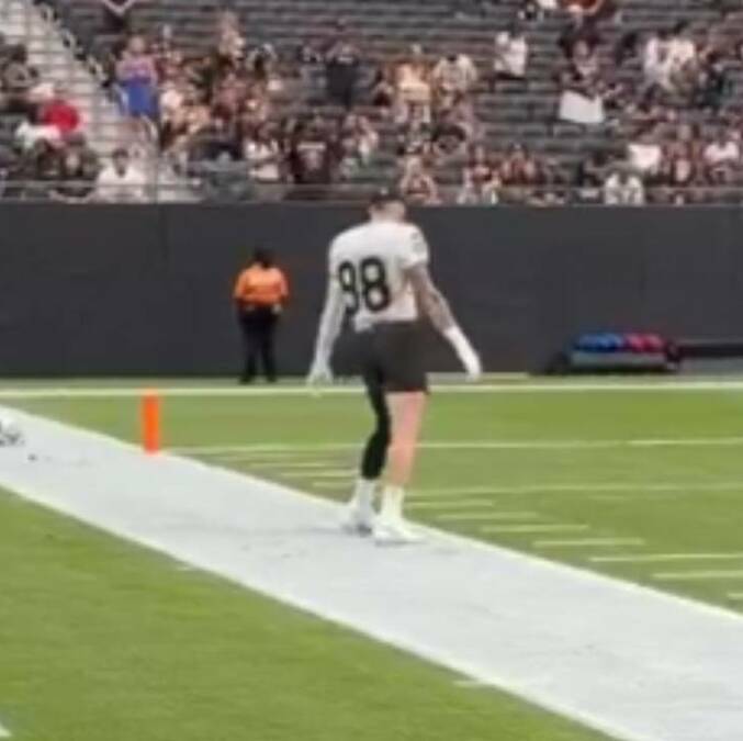 Crosby es uno de los consentidos de la Raider Nation (Captura)