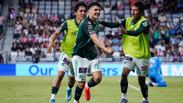 Daniel Arcila colaboró con dos goles en el triunfo del León. (Foto: Mexsport)