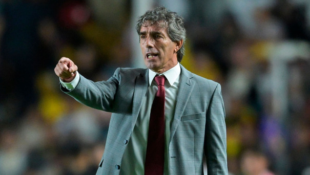 Guillermo Almada apaga rumores sobre salida de Almada. (Foto: Mexsport)